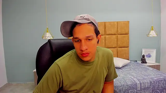 Snapshot of Jheidertwink chatting on September 21, 12:29 pm Jheidertwink online show from September 21, 12:29 pm