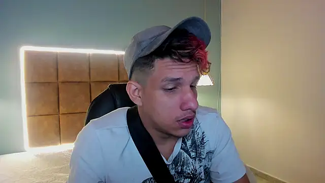 Snapshot of Jheidertwink chatting on September 30, 12:54 pm Jheidertwink online show from September 30, 12:54 pm