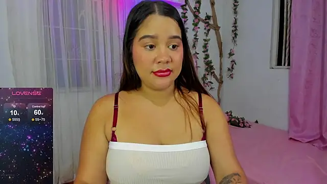 Snapshot of Eily__ chatting on February 15, 7:16 am Eily online show from February 15, 7:16 am