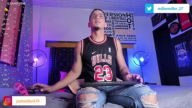 Snapshot of JoshMillerr_ chatting on February 4, 7:33 pm JoshMillerr online show from February 4, 7:33 pm