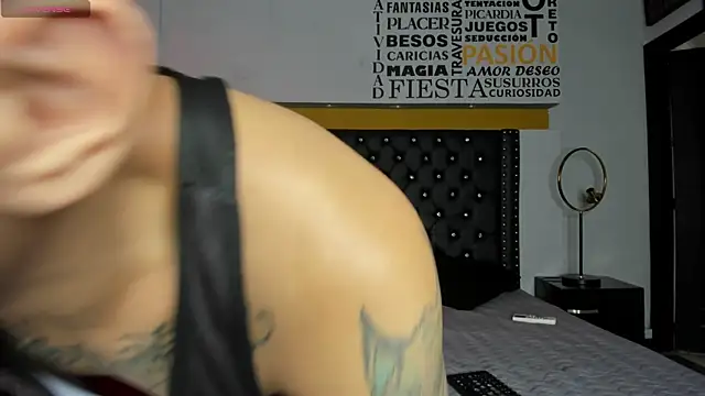 Snapshot of JoshMillerr_ chatting on February 28, 7:56 pm JoshMillerr online show from February 28, 7:56 pm