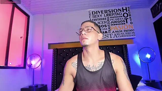 Snapshot of JoshMillerr_ chatting on March 12, 7:59 pm JoshMillerr online show from March 12, 7:59 pm