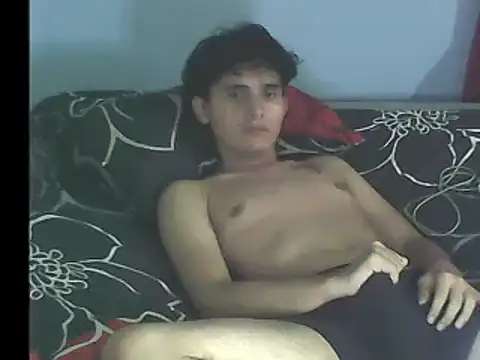 Snapshot of Charley_quin chatting on December 18, 3:37 am Charley quin online show from December 18, 3:37 am