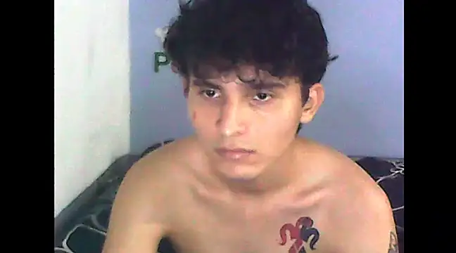 Snapshot of Charley_quin chatting on January 6, 3:31 am Charley quin online show from January 6, 3:31 am