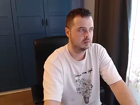 CuteMan33 online show from September 12, 3:01 pm