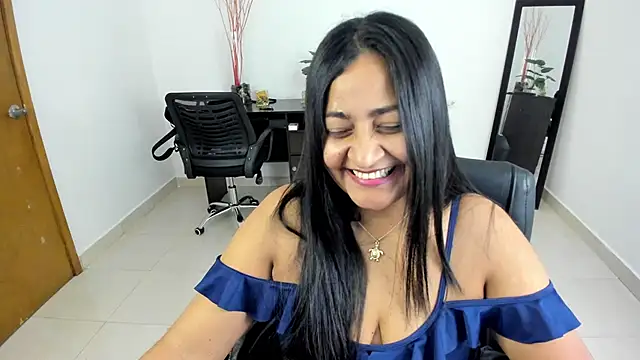 Adele Sweett online show from March 10, 4:25 pm