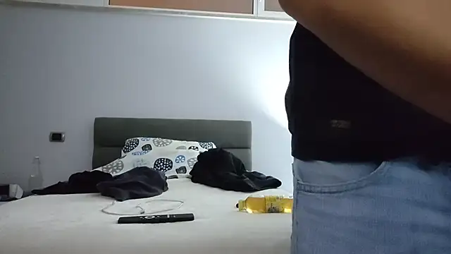 fnatic2806 online show from October 30, 12:56 am