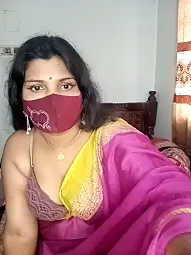 Hot-Angel  online show from January 1, 6:15 am