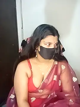 Hot-Angel  online show from January 3, 11:33 pm