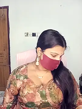 Hot-Angel  online show from November 7, 3:45 pm