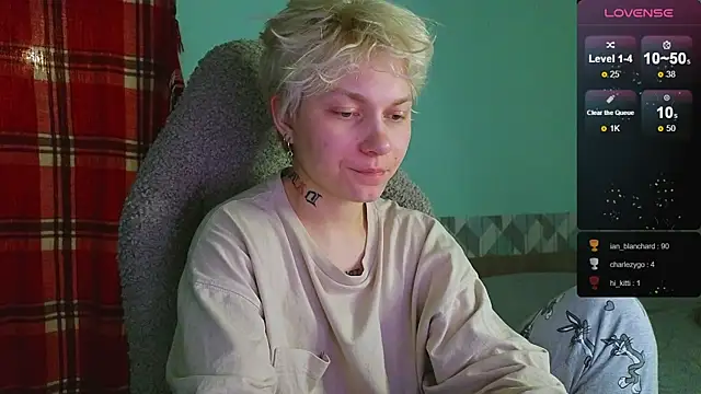 Snapshot of esajukyy chatting on January 11, 7:27 pm esajukyy online show from January 11, 7:27 pm