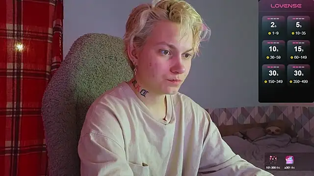 Snapshot of esajukyy chatting on January 20, 2:36 pm esajukyy online show from January 20, 2:36 pm