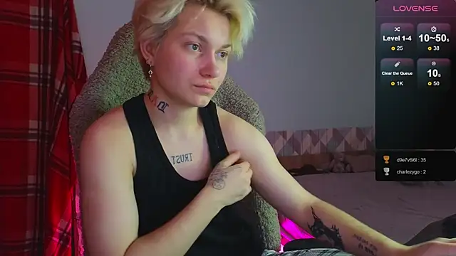 Snapshot of esajukyy chatting on February 3, 1:08 pm esajukyy online show from February 3, 1:08 pm