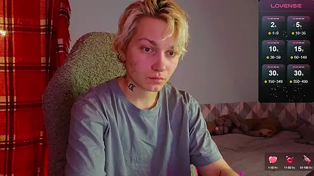 Snapshot of esajukyy chatting on February 11, 3:29 pm esajukyy online show from February 11, 3:29 pm