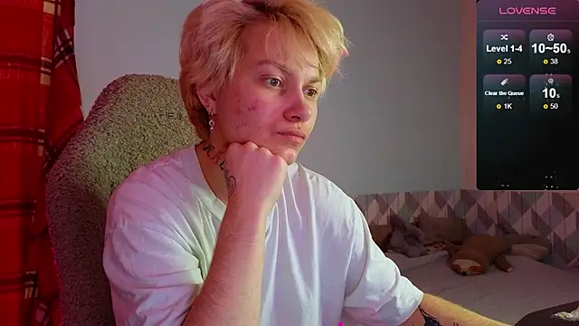 Snapshot of esajukyy chatting on February 13, 6:05 pm esajukyy online show from February 13, 6:05 pm