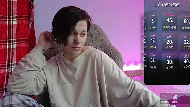 Snapshot of esajukyy chatting on October 12, 9:19 am esajukyy online show from October 12, 9:19 am