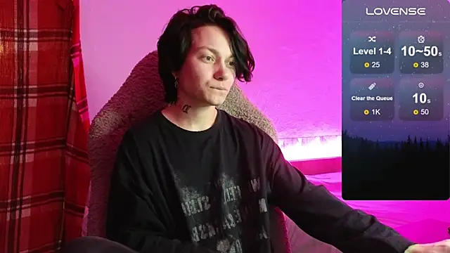 esajukyy online show from December 5, 1:20 pm