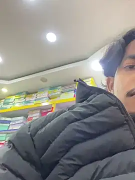 Snapshot of Onlyjishan chatting on December 17, 2:55 pm Onlyjishan online show from December 17, 2:55 pm