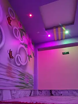 Snapshot of Onlyjishan chatting on December 19, 4:46 pm Onlyjishan online show from December 19, 4:46 pm