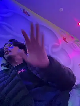 Snapshot of Onlyjishan chatting on December 30, 5:23 pm Onlyjishan online show from December 30, 5:23 pm