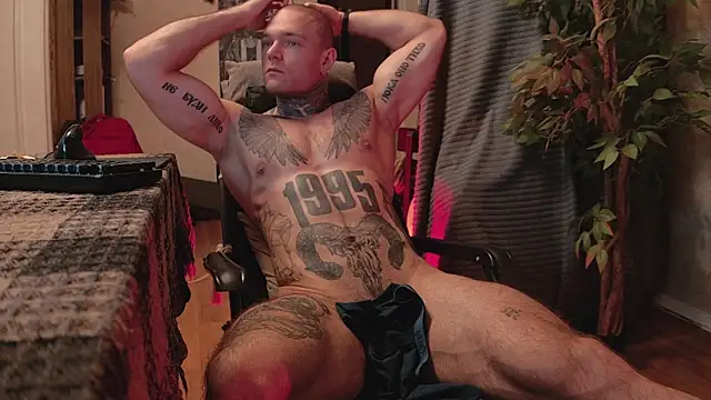 Snapshot of bulatov_xx chatting on November 5, 11:05 pm bulatov xx online show from November 5, 11:05 pm