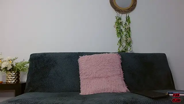 Kendal Mosk online show from November 27, 2:30 pm