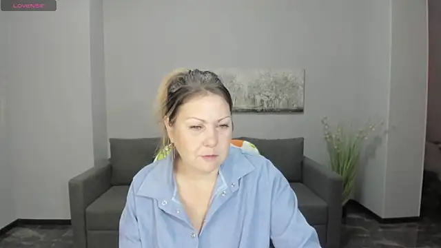 Milana Blake online show from December 14, 6:35 am