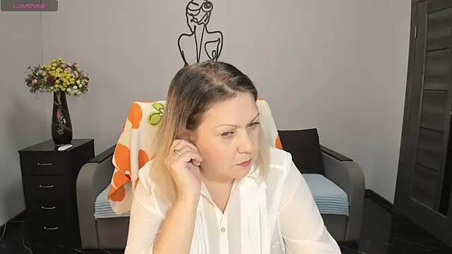 Milana Blake online show from January 8, 3:50 pm