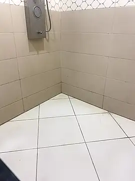 Snapshot of Lahcene chatting on October 15, 3:23 pm Lahcene online show from October 15, 3:23 pm