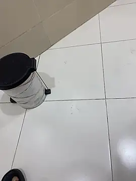 Snapshot of Lahcene chatting on February 1, 7:23 pm Lahcene online show from February 1, 7:23 pm