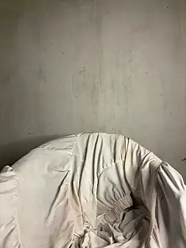 Snapshot of Teena_girl chatting on February 23, 12:41 am Teena girl online show from February 23, 12:41 am