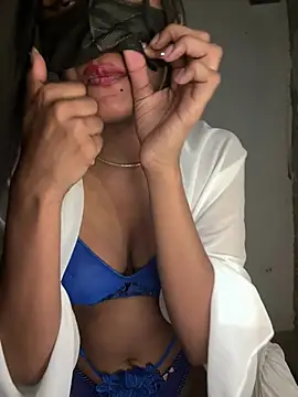 Snapshot of Teena_girl chatting on March 20, 10:43 am Teena girl online show from March 20, 10:43 am