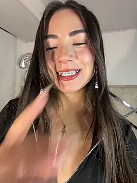 Melody 04 online show from April 5, 3:58 am