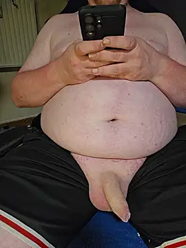 Snapshot of Chilsen1904 chatting on July 27, 8:38 pm Chilsen1904 online show from July 27, 8:38 pm
