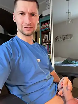 Snapshot of HotUkraine chatting on March 21, 9:23 am HotUkraine online show from March 21, 9:23 am