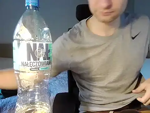 Snapshot of HotUkraine chatting on October 20, 7:20 am HotUkraine online show from October 20, 7:20 am