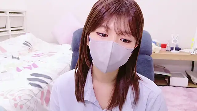 Snapshot of Runarunapi chatting on September 29, 2:33 pm Runarunapi online show from September 29, 2:33 pm