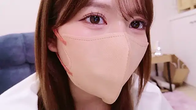 Snapshot of Runarunapi chatting on October 10, 12:48 pm Runarunapi online show from October 10, 12:48 pm