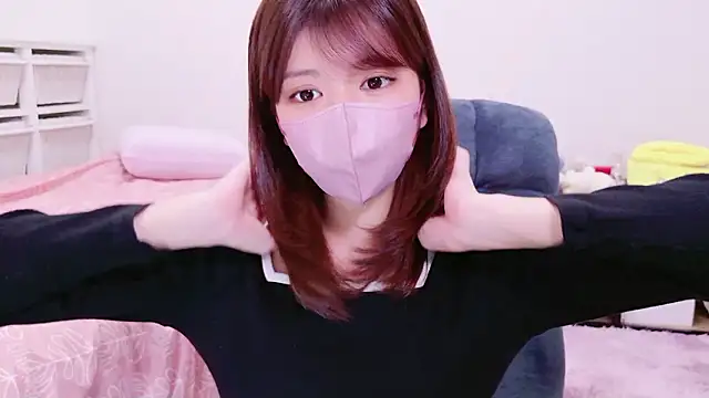 Snapshot of Runarunapi chatting on October 14, 8:15 am Runarunapi online show from October 14, 8:15 am