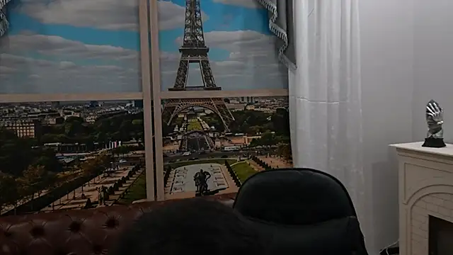 Flynn Riider online show from June 2, 5:48 pm
