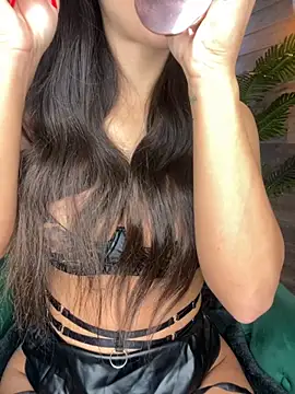 Nicole Diva online show from October 17, 6:05 am