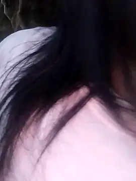 Snapshot of Danna-linyi chatting on March 6, 11:20 pm Danna-linyi online show from March 6, 11:20 pm