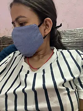 Snapshot of nehas chatting on March 12, 1:40 pm nehas online show from March 12, 1:40 pm