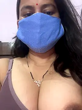 Snapshot of nehas chatting on September 29, 11:37 am nehas online show from September 29, 11:37 am