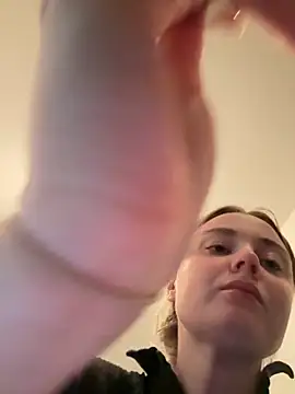 Snapshot of CherryEmmy chatting on September 14, 5:23 pm CherryEmmy online show from September 14, 5:23 pm