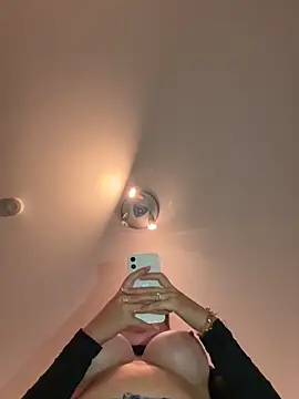 Snapshot of CherryEmmy chatting on September 15, 5:13 pm CherryEmmy online show from September 15, 5:13 pm