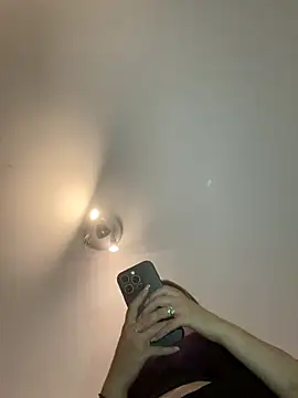 Snapshot of CherryEmmy chatting on October 22, 6:07 pm CherryEmmy online show from October 22, 6:07 pm