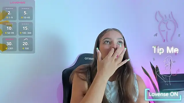 Snapshot of HaleyAmaya chatting on September 24, 7:06 pm HaleyAmaya online show from September 24, 7:06 pm