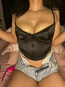 badenaz34 online show from March 16, 7:06 pm