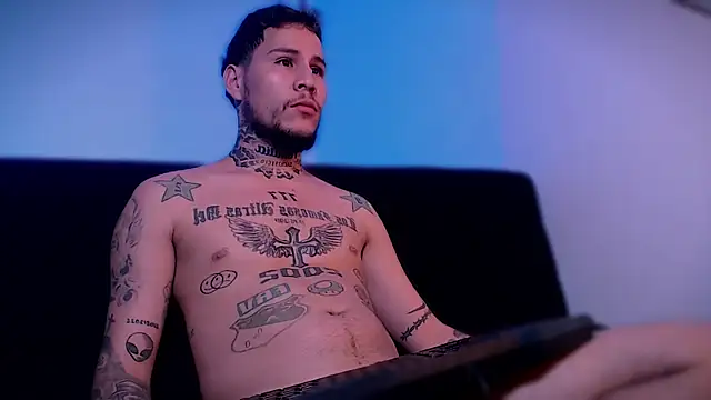 Snapshot of Junihn0 chatting on September 10, 9:37 pm Junihn0 online show from September 10, 9:37 pm